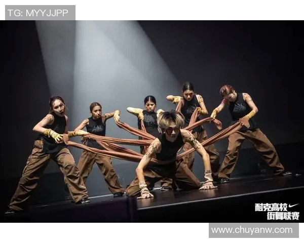 耐克广告展现芭蕾与街舞的完美对决引发热议与思考